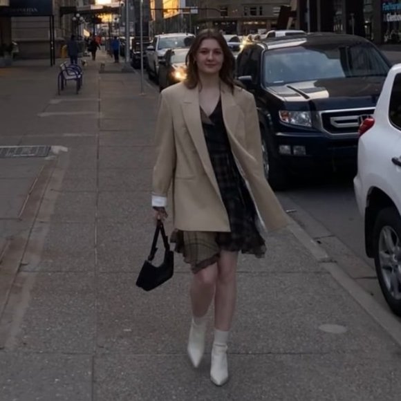 ZARA Blazer - Picture 2 of 8